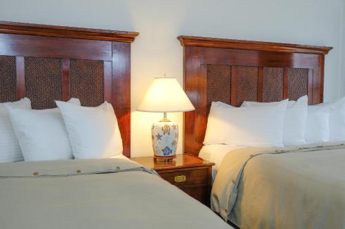 Deluxe Queen Room with Two Queen Beds