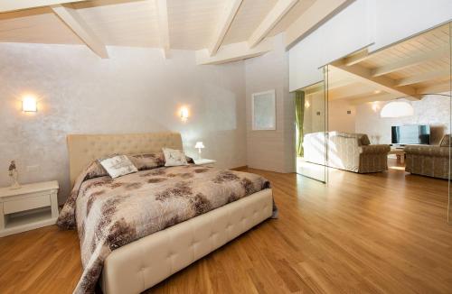 Jolie Bed And Breakfast - main image