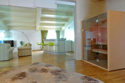 Jolie Bed And Breakfast - image 12
