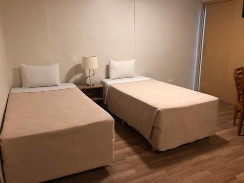 1 double bed, 2 twin beds