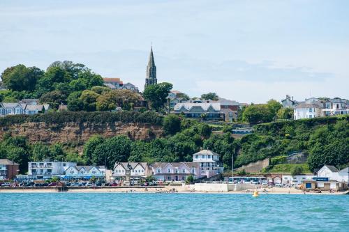 Waterfront Inn - image 6