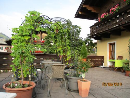 Haus am Dorfplatz in อุทเทนดอร์ฟ