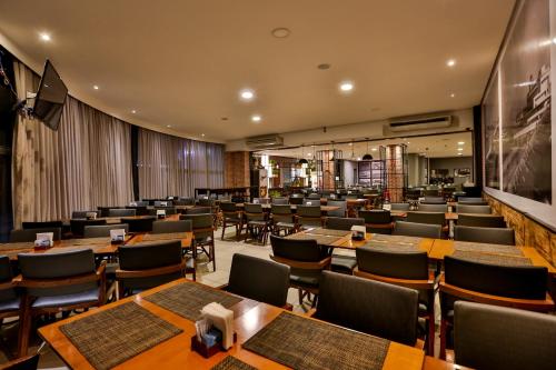 レストラン, eSuites Congonhas by Atlantica in カンポ ベロ