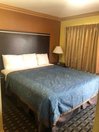 Glendora Motel – Glendora, CA