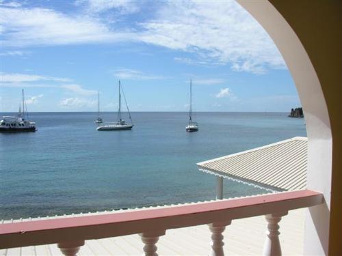 Paradise Beach Hotel - image 4