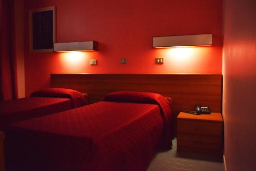 Hotel Rosy – Milan, DC