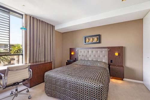 Camperdown Self-Contained Modern One-Bedroom Apartments - image 8