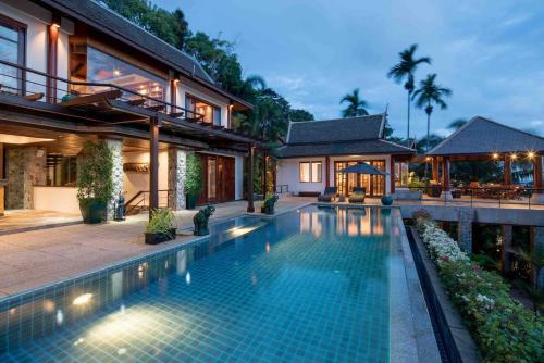 Surin Beach luxury 5 bedroom Villa with Chef & Driver by Qing shu Surin Beach luxury 5 bedroom Villa with Chef & Driver by Qing shu