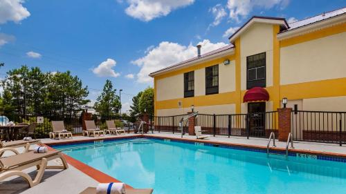 Best Western Hiram Inn and Suites