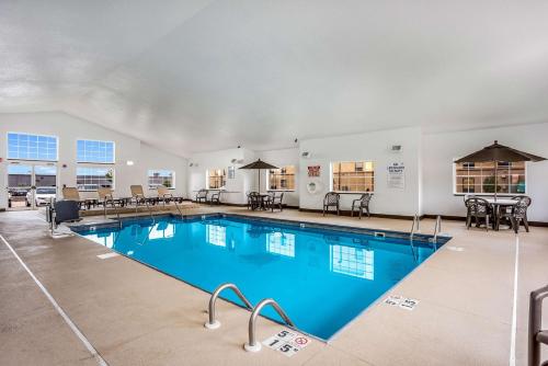 MainStay Suites Cedar Rapids North - Marion - 편의 시설/서비스