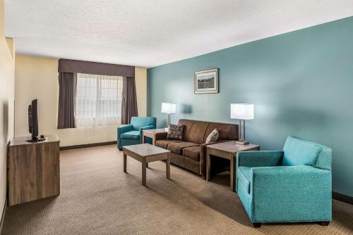 MainStay Suites Cedar Rapids North - Marion