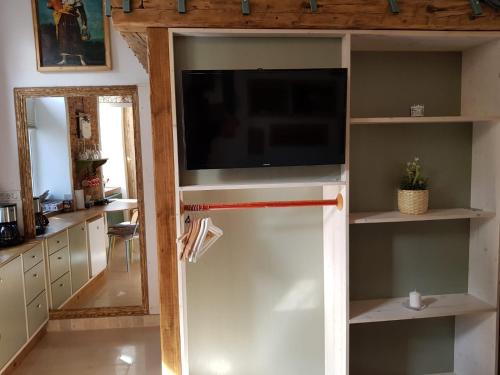 1881 Brasov old town - double room - image 9