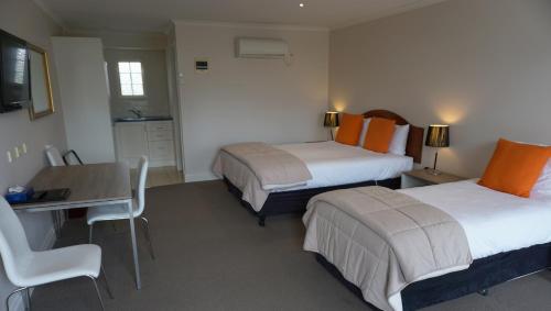 Ashmont Motel and Apartments Room Type - Twin Room