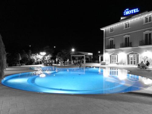 Bassein, Hotel Villa Michelangelo in Città Sant'Angelo