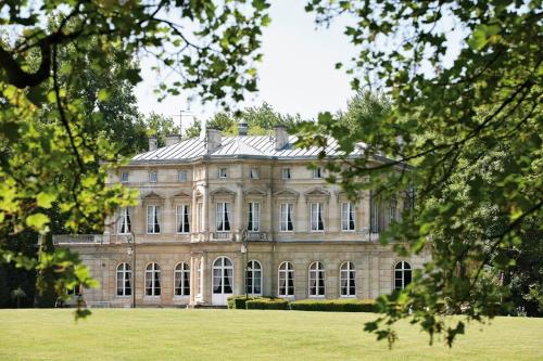 Château De La Motte Fenelon - Hôtel - Cambrai