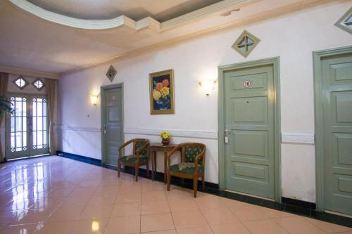 Entrance, RedDoorz near Pantai Falajawa Kota Ternate in Ternate