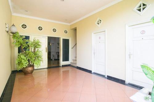 RedDoorz near Pantai Falajawa Kota Ternate in Ternate