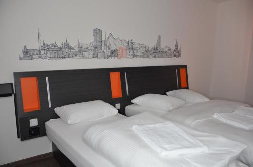 easyHotel Zürich West - image 3