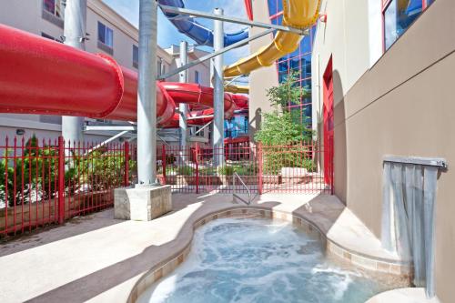 Triple Play Resort Hotel & Suites