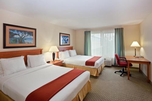 Triple Play Resort Hotel & Suites