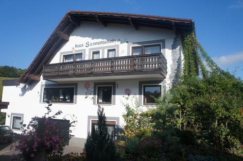 B&B Mespelbrunn - Haus Sonnenschein - Bed and Breakfast Mespelbrunn