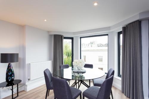 The Carlyle - Stunning Serviced Apartments