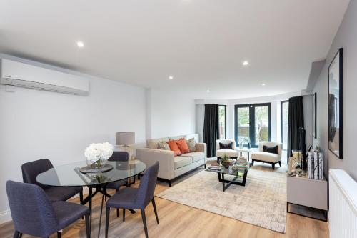 Picture of The Carlyle - Stunning Serviced Apartments