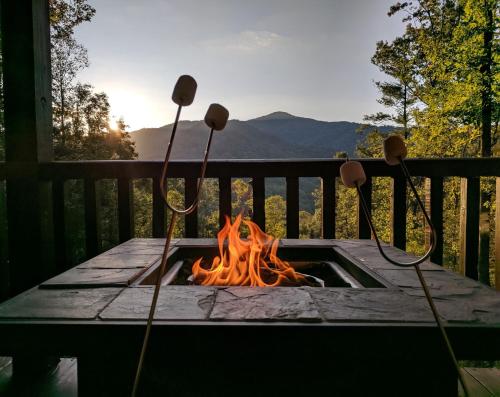 Smokies Overlook Lodge in Waynesville, USA