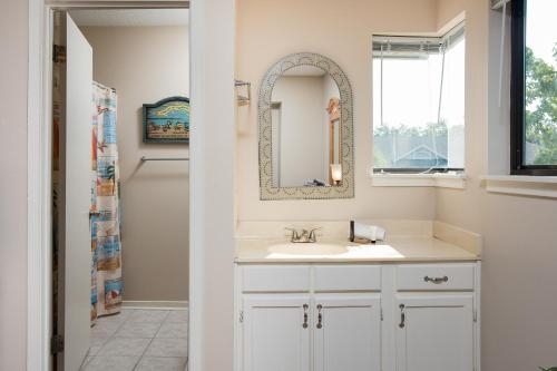 36 Deallyon Ave Condo Unit 120 - image 9