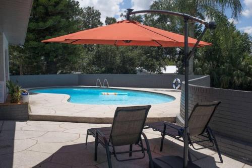 Gulf Breeze Villa Home King Bed Pet Friendly - Dover, FL