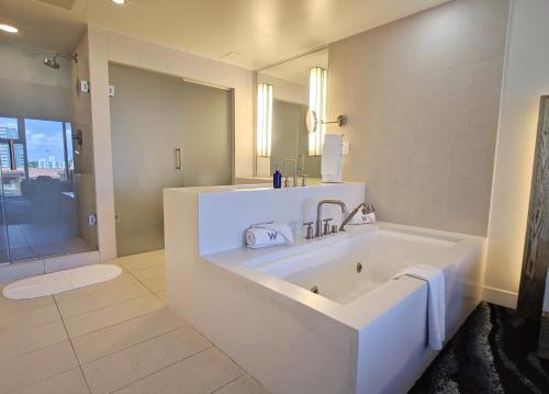 WVR Vacation Residences 506 in Fort Lauderdale, USA
