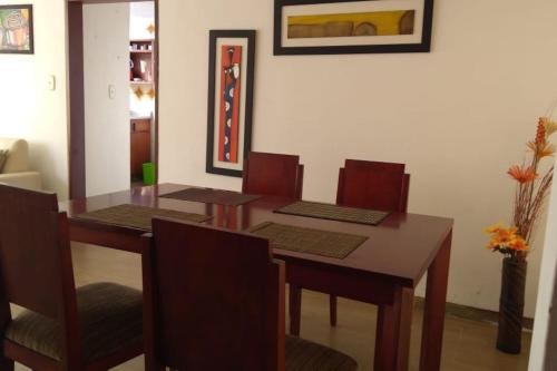 Bonito Vista Apartamento de 3 alcobas Excellente Ubicacion