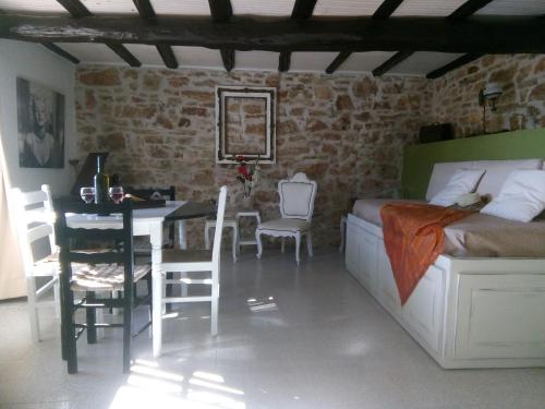  Aristidis Stone House in Kavalléraina