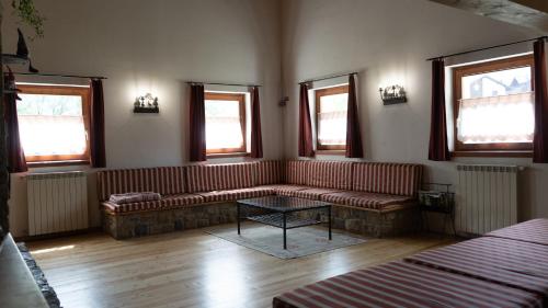 Koplietošanas atpūtas telpa ar TV, Due Parchi B&B in Veza D'Olio