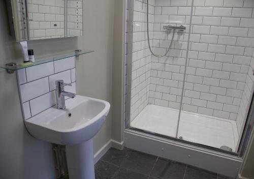 The Kings Arms Hotel - image 13