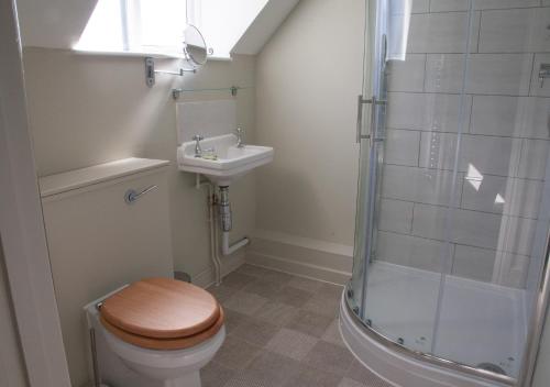 The Kings Arms Hotel - image 14