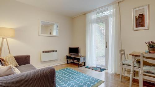 Picture of Simple City Centre Flat Near River W/ Free Parking