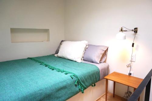 room detail thumbnail 0