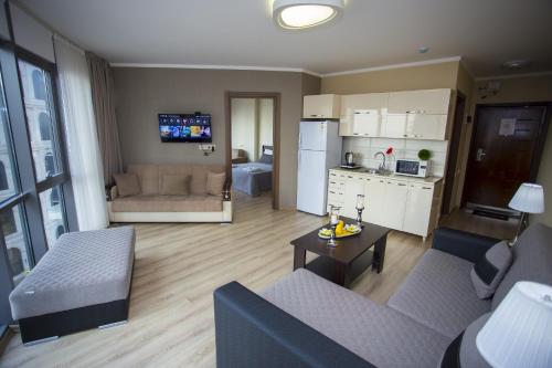 Apartment Natalia Sea Towers - 편의 시설/서비스