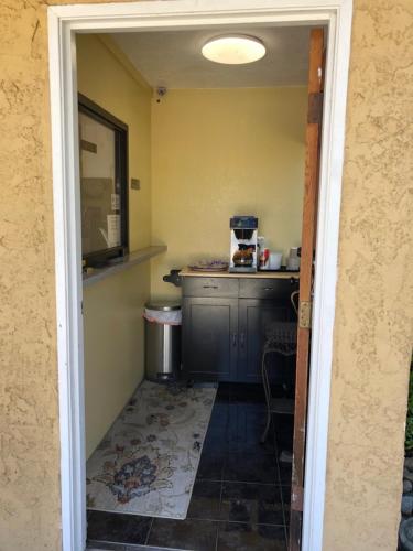 Glendora Motel – Glendora, CA