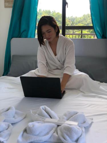 Bulusan Tourist Hotel