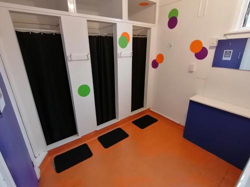 Ducha, The Duke Hostel in Greymouth