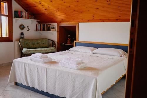 Renaissance Holidays Villa - image 4