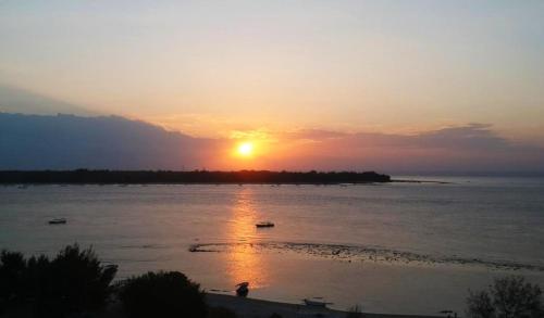 Sunset Bungalow