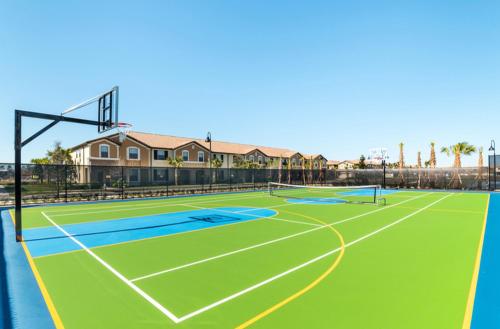 Home on the Sunny Side - main image
