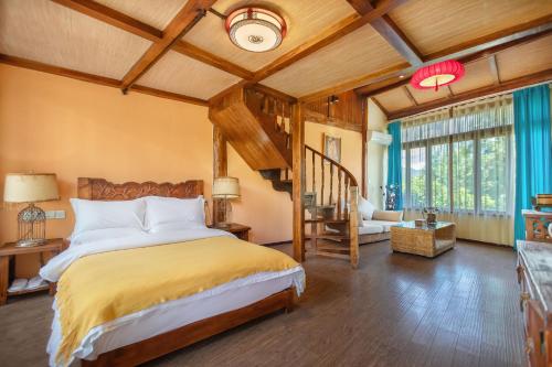 2 queen beds