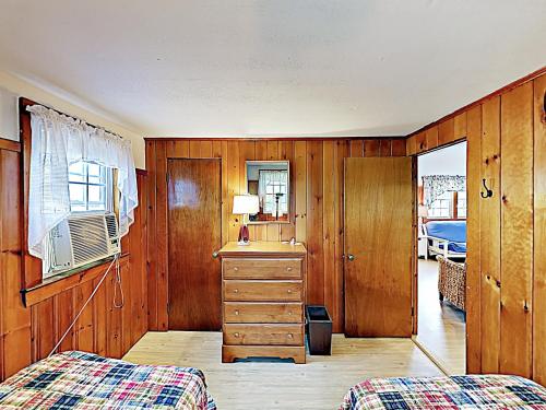 New Listing! Seabreeze Village Retreat Near Beach Home - image 3