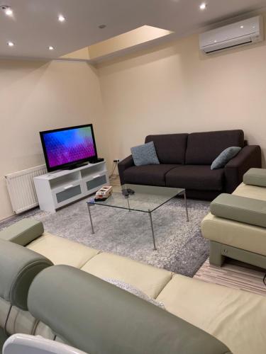  D18 Airport Apartments 2 in Budapest