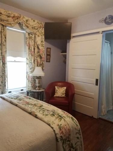 1 queen bed