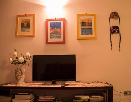 Pink House in Venice city center